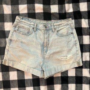 SOLD | American Eagle Shorts
